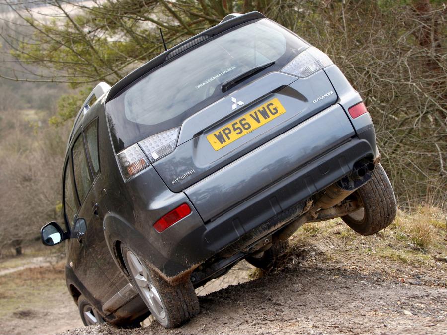  Mitsubishi Outlander 2007 года  (UK) (фото 5 из 21)